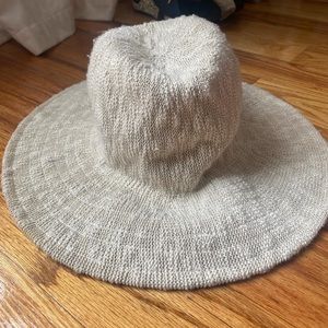 White mesh hat